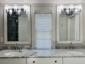 Faux_Wood_Blinds_Master_Bathroom